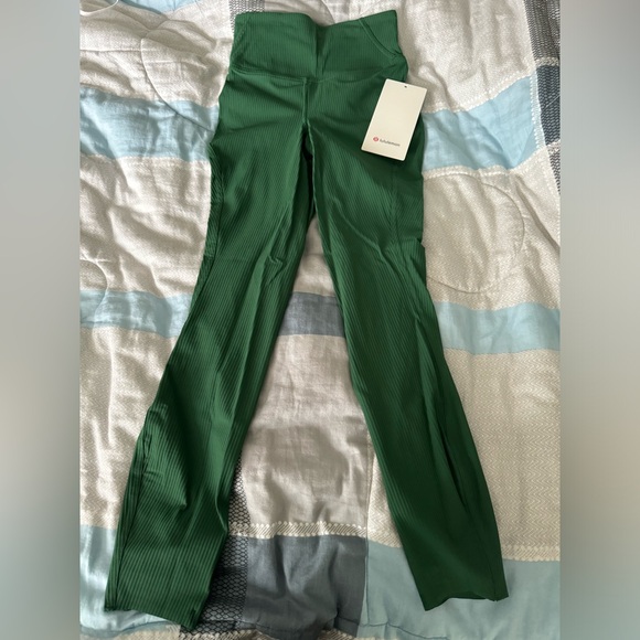 Lululemon Base Pace HR Tight 25” *Ribbed - Picture 4 of 6